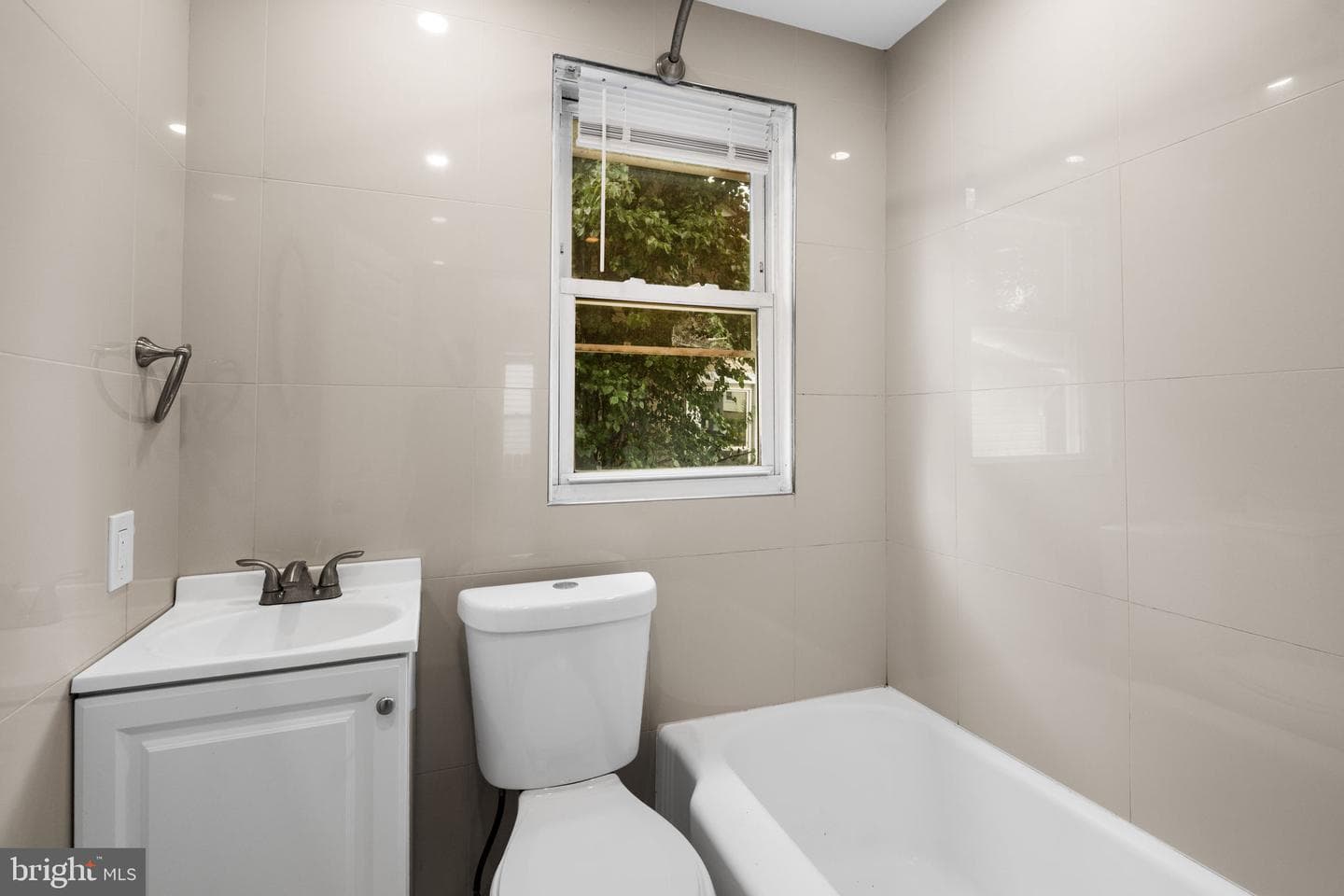 4004 Lawrence Street photo 10