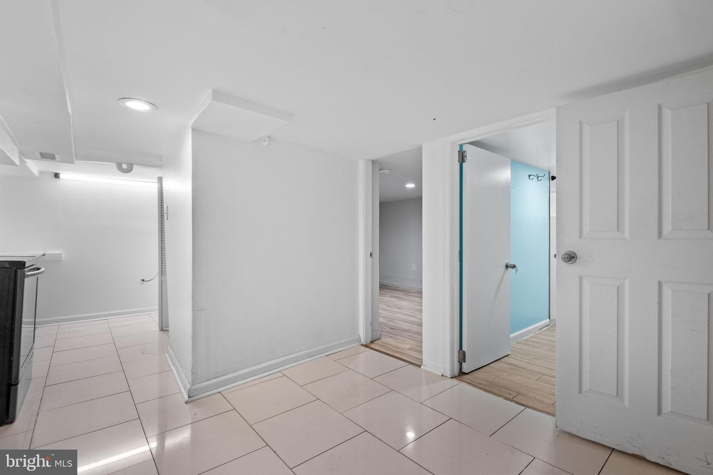 4004 Lawrence Street photo 20