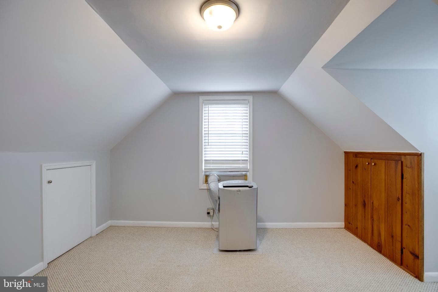 8104 Prince Georges Drive photo 27