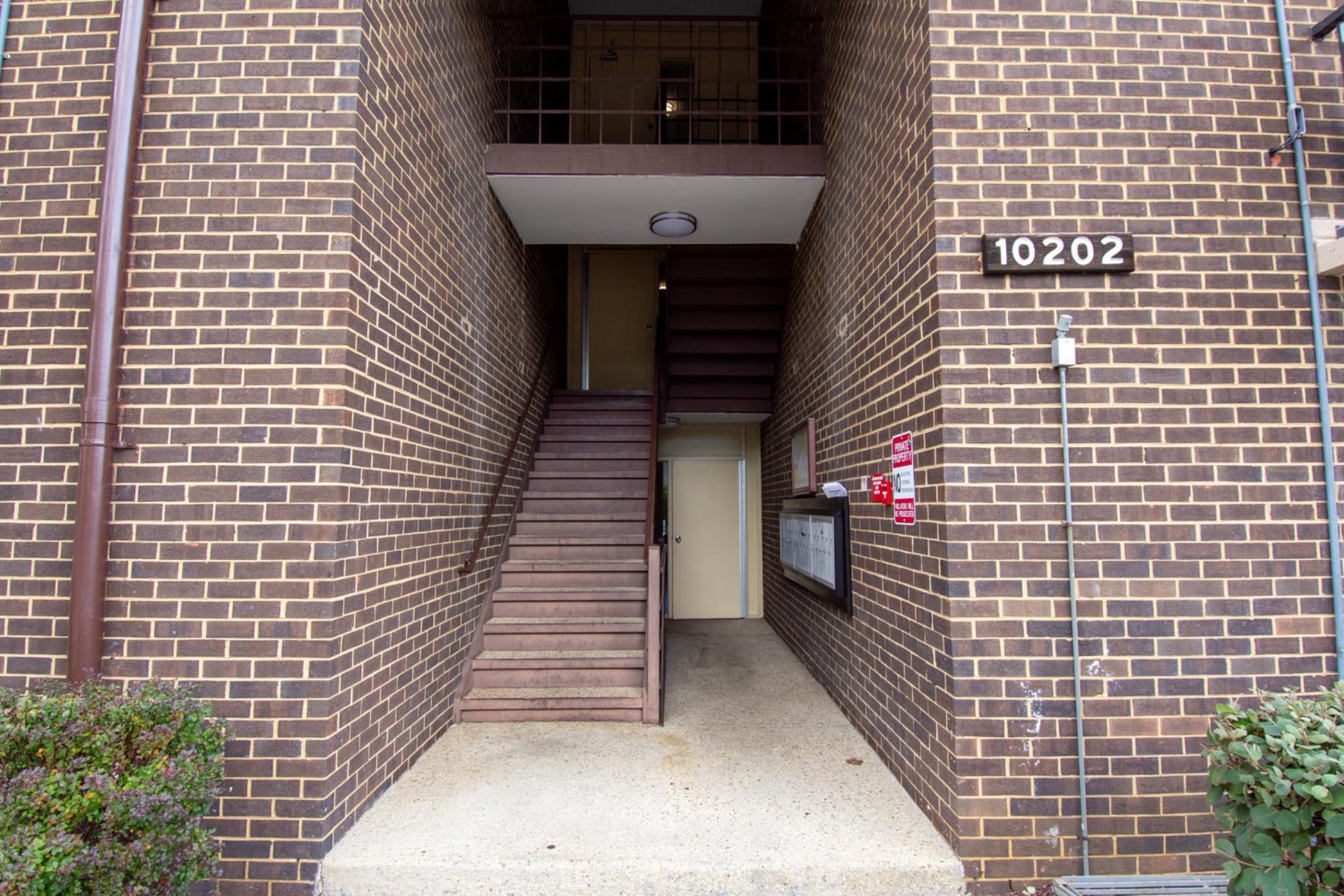 10202 Prince #2-303 photo 17