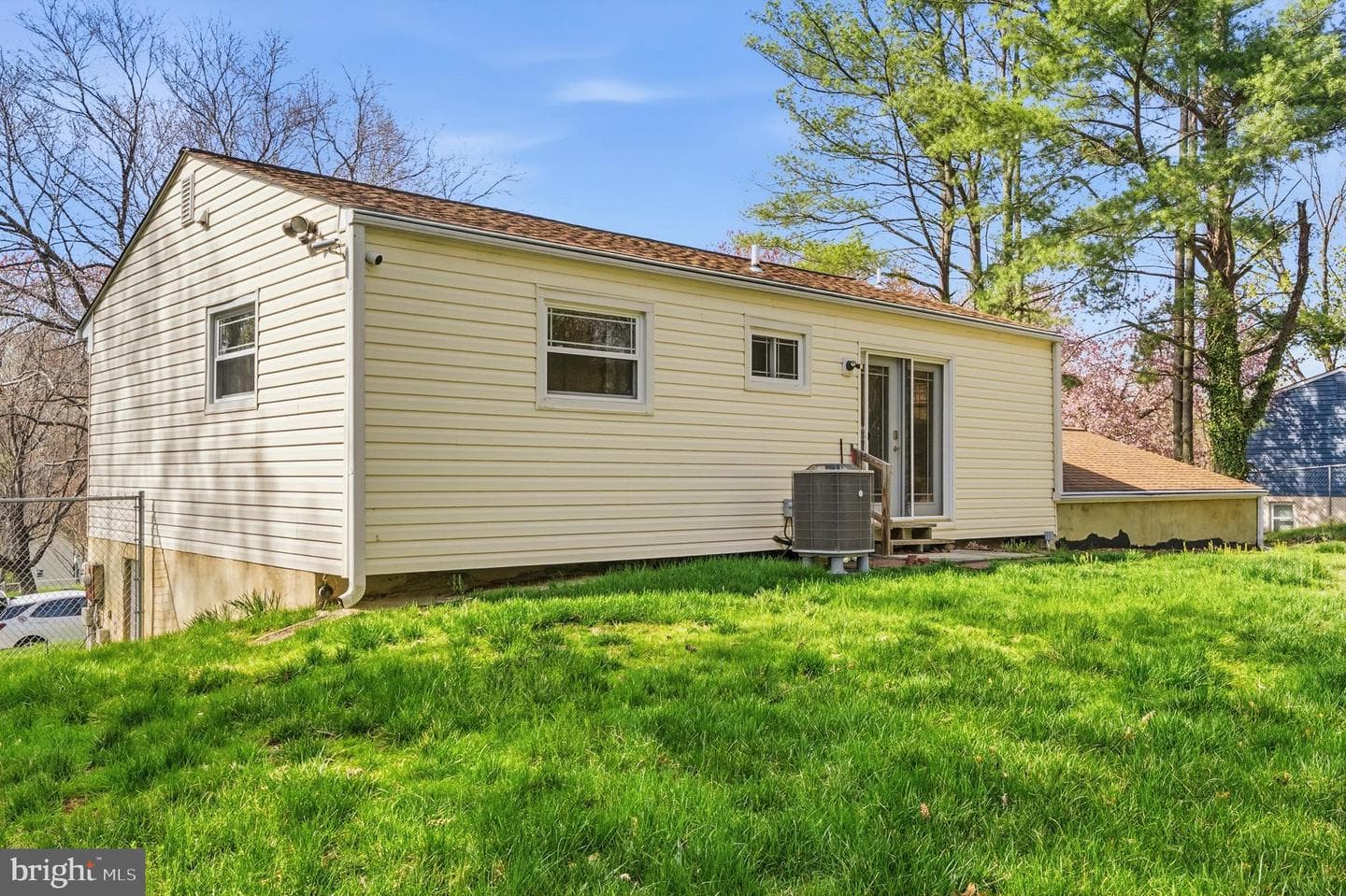 10202 Le Fevre Drive photo 6