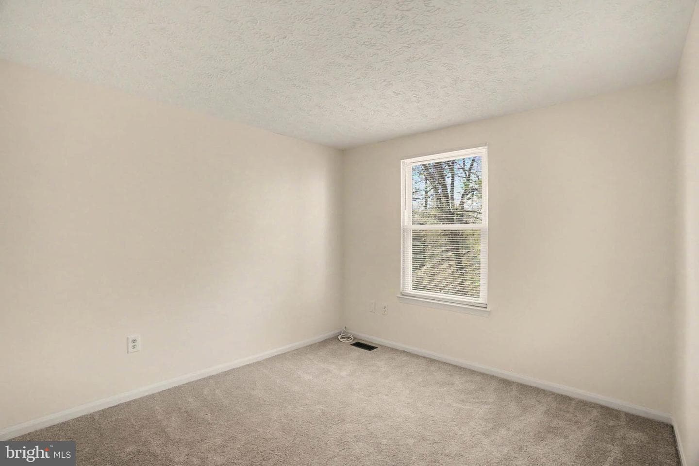 7632 Mandan Road photo 11