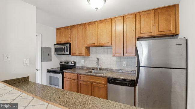 6307 Hil Mar Drive #7 photo 10