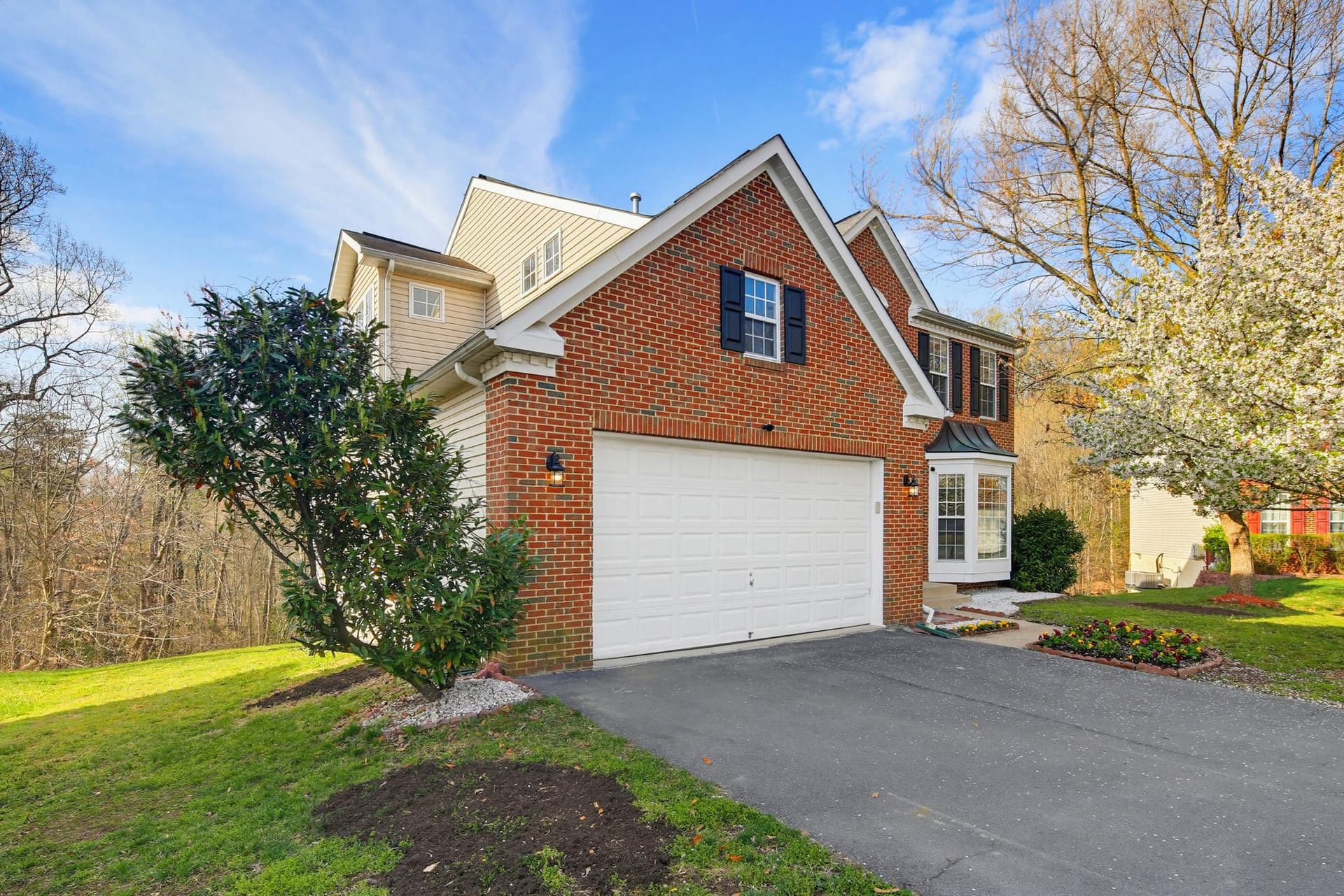 14603 Farnham Lane photo 2