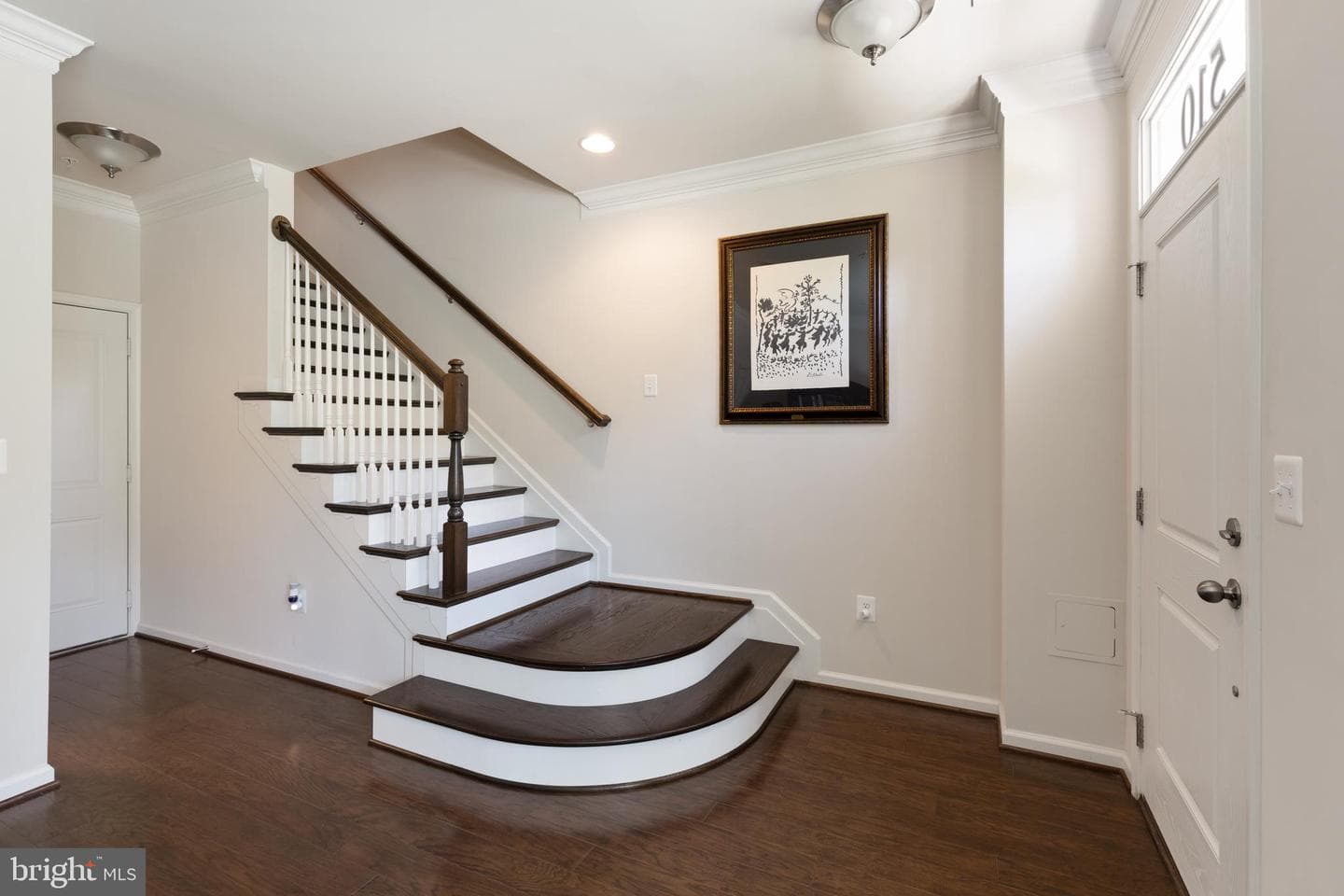 510 Harborview Drive photo 3