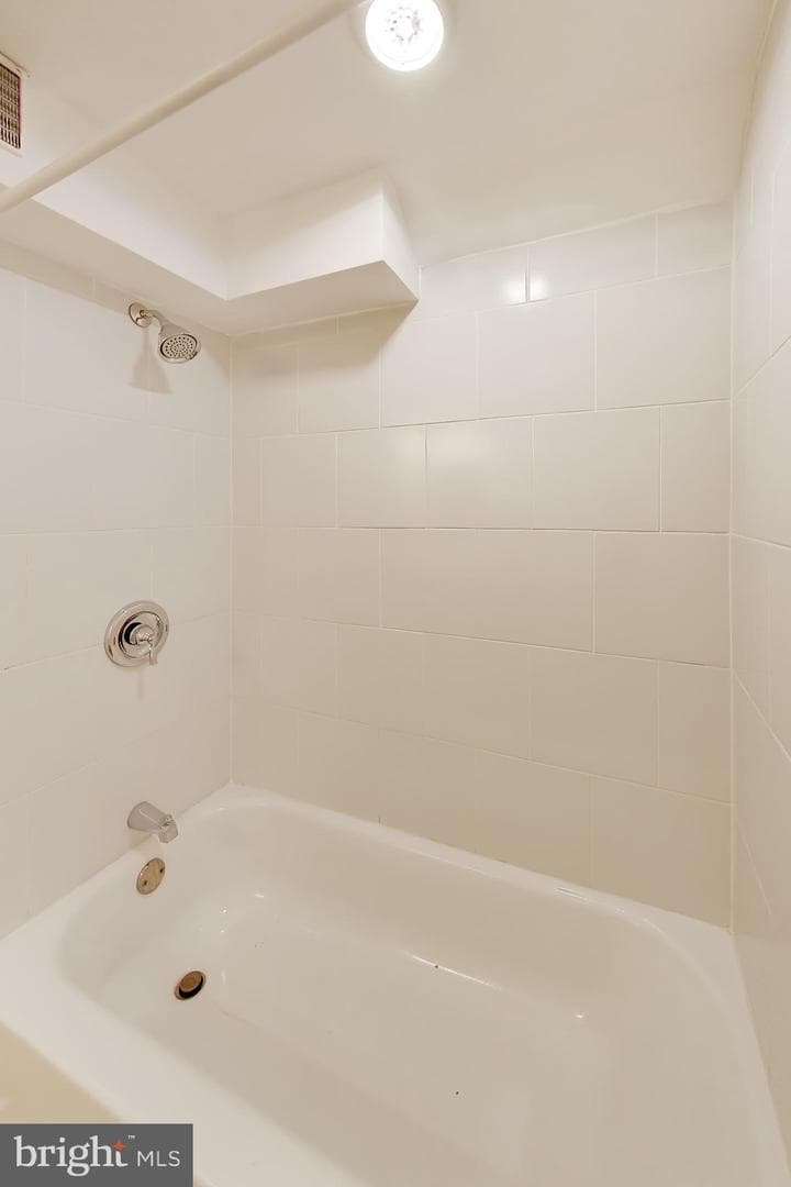 637 Maury Avenue photo 22