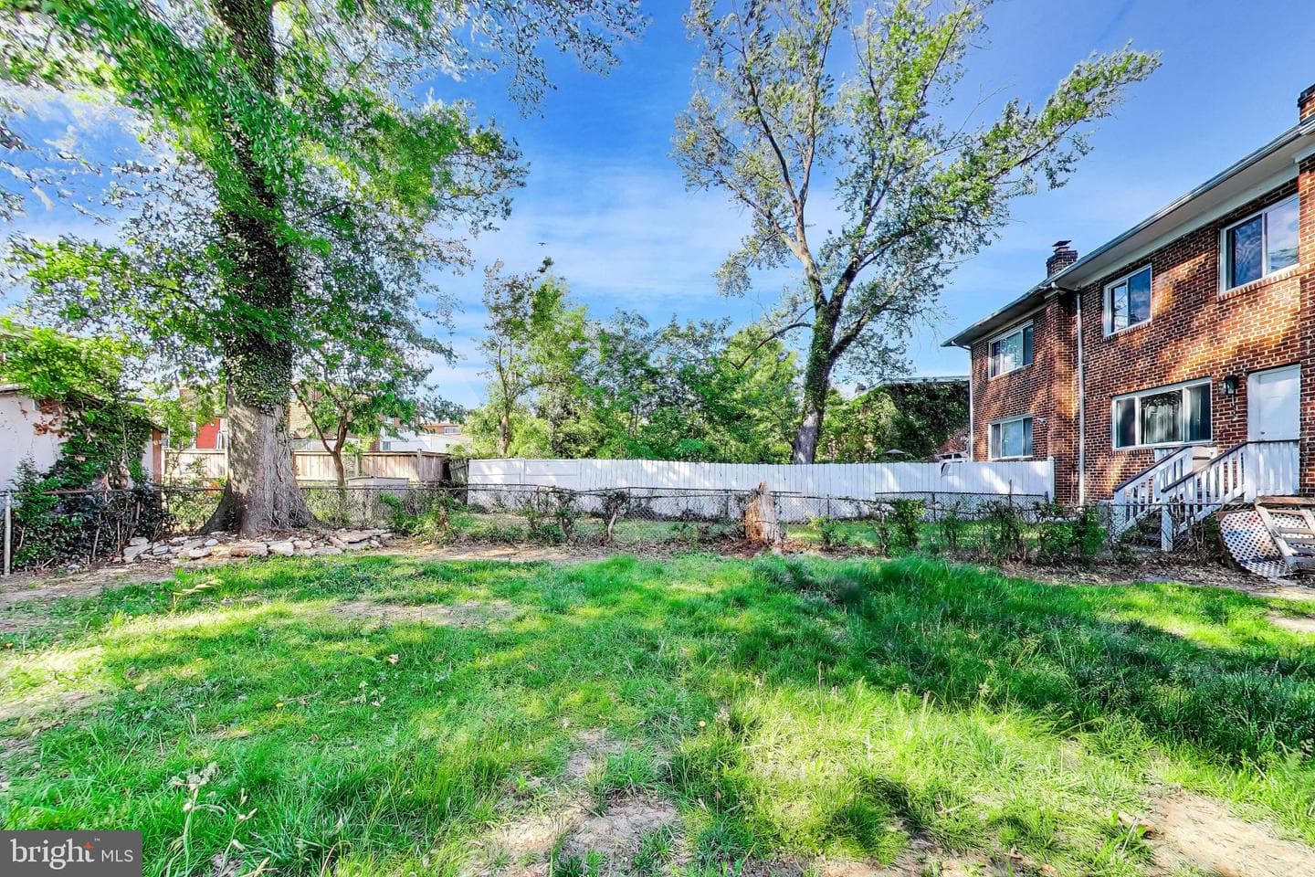 637 Maury Avenue photo 30