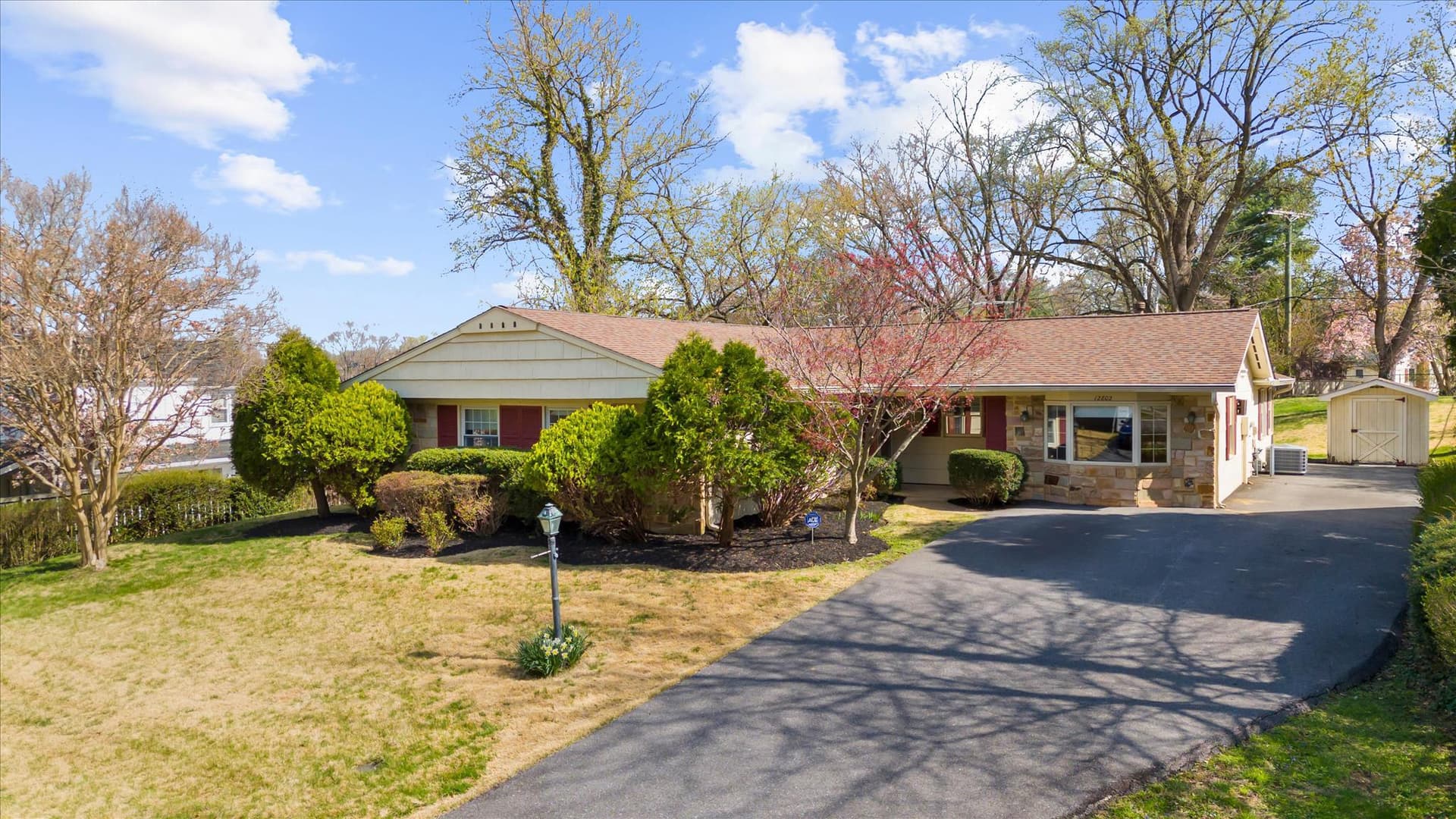12802 Kemper Lane photo 2
