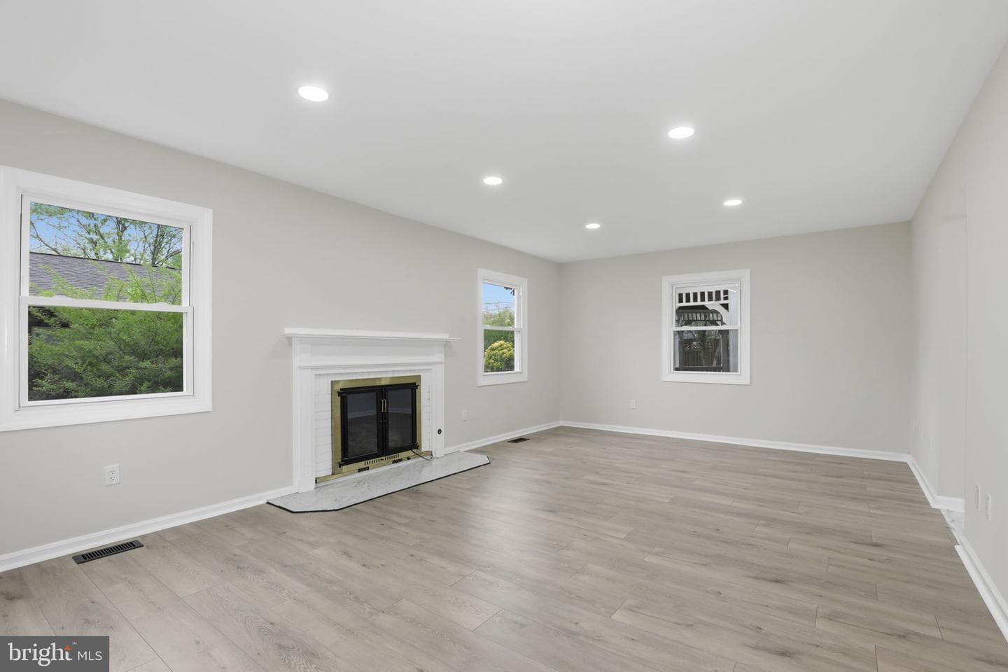 4410 Ockford Lane photo 9