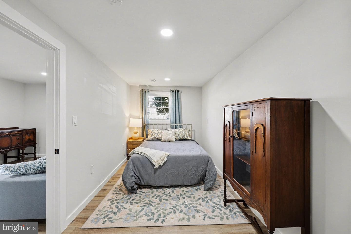 9205 Friar Road photo 11
