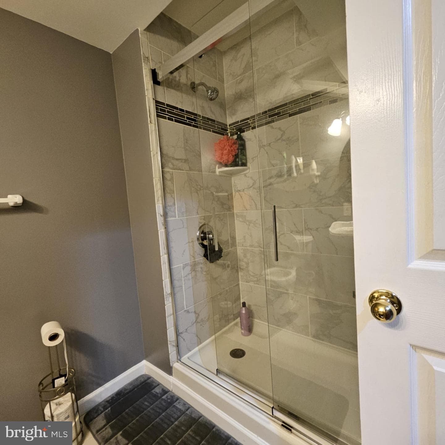 7605 Stratfield Lane photo 25
