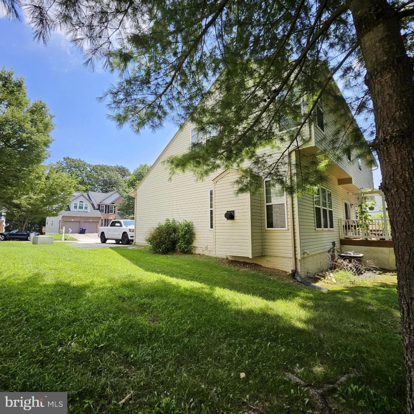 7605 Stratfield Lane photo 34