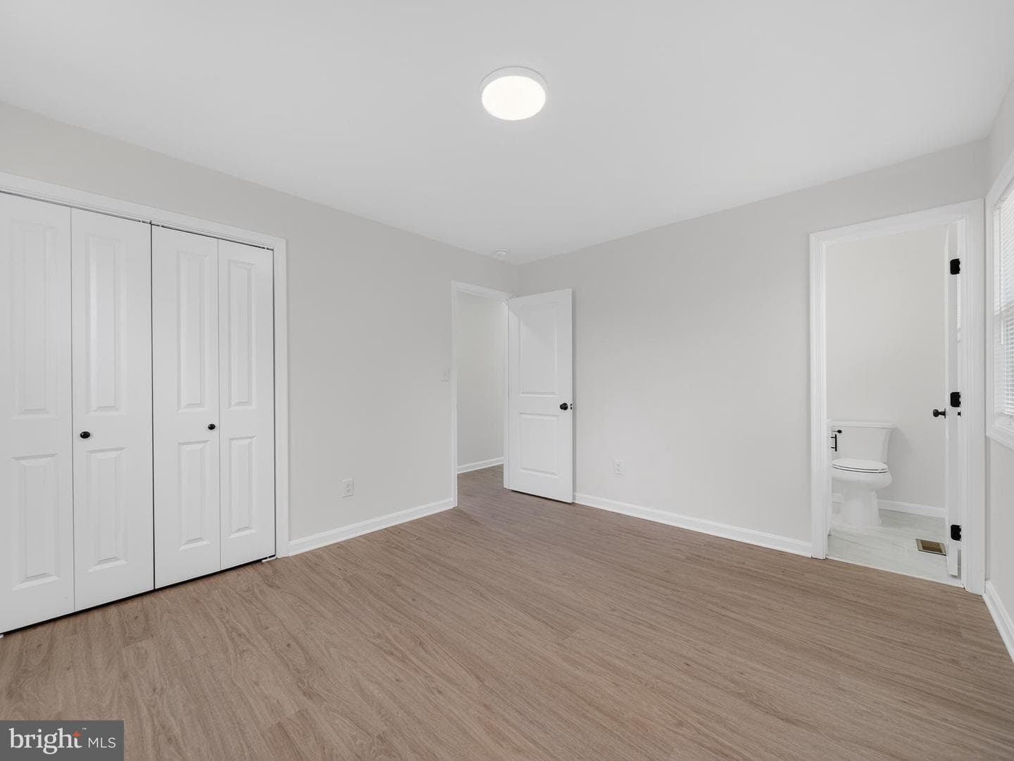 8608 Girard Street photo 16