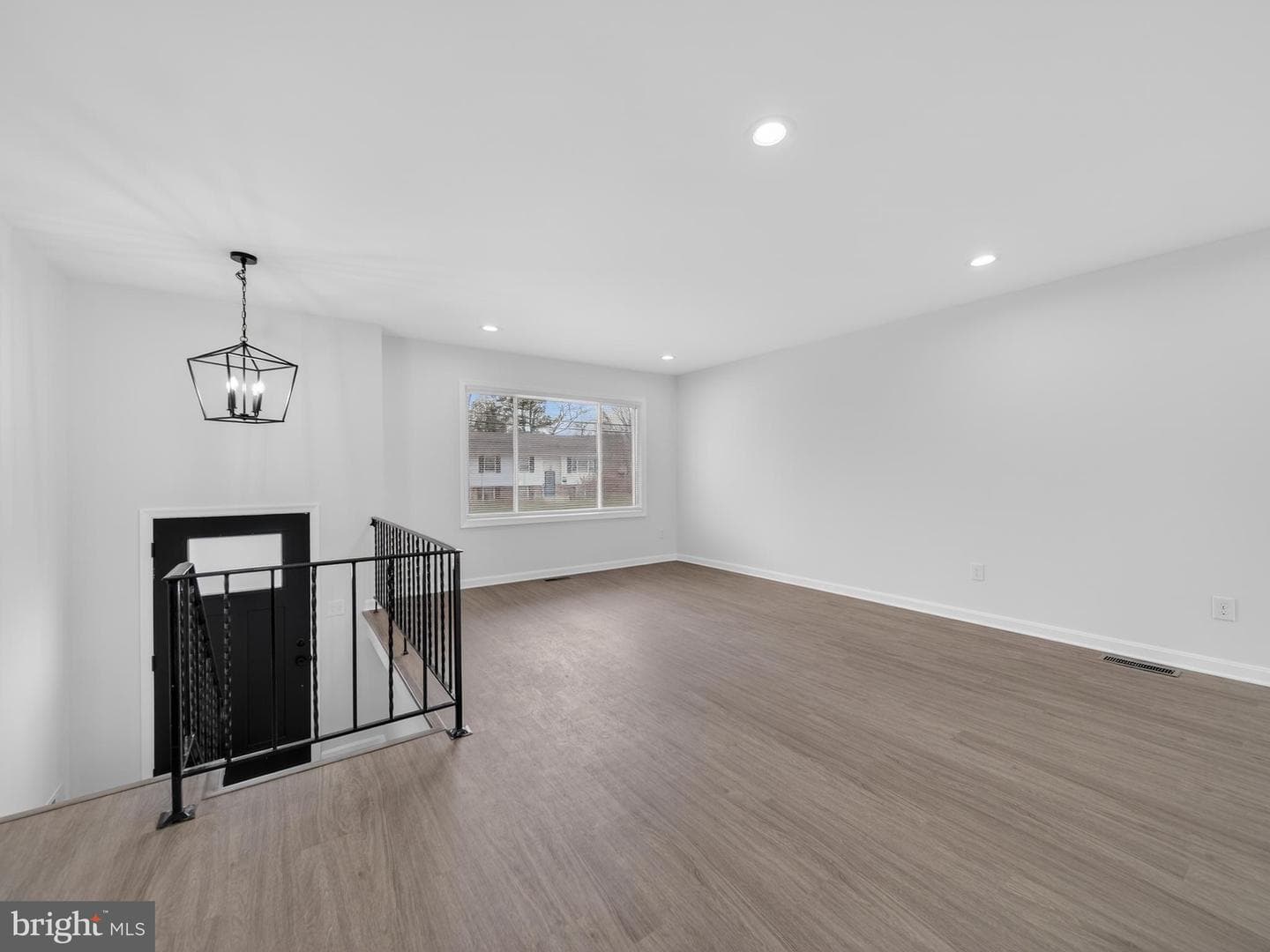 8608 Girard Street photo 4