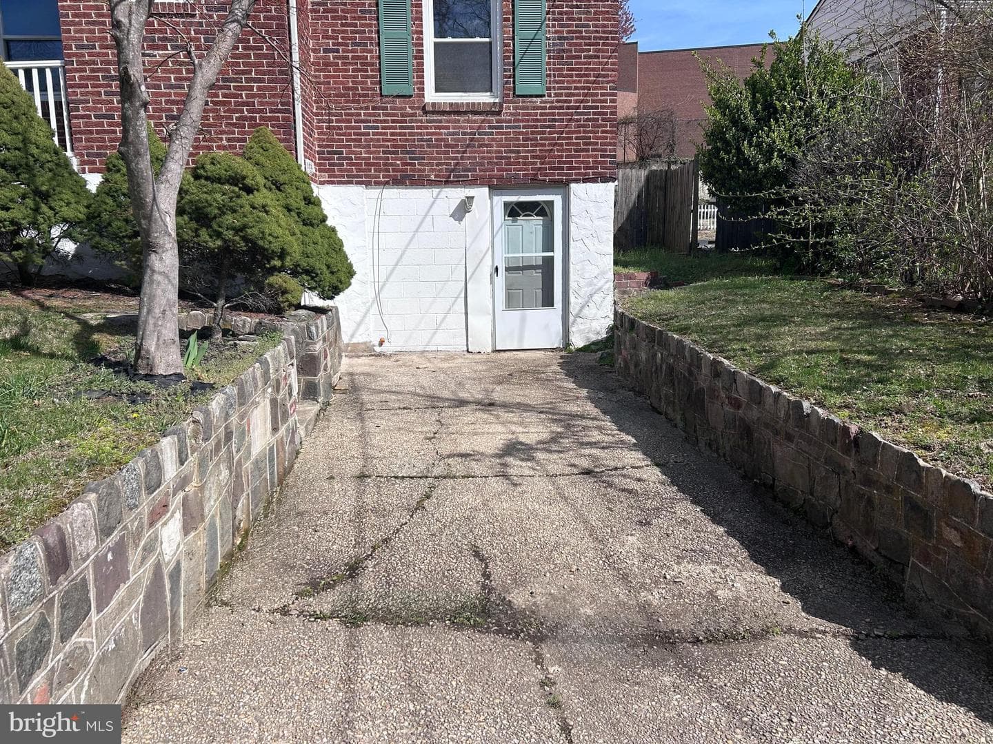 1402 Edgewick Avenue photo 13