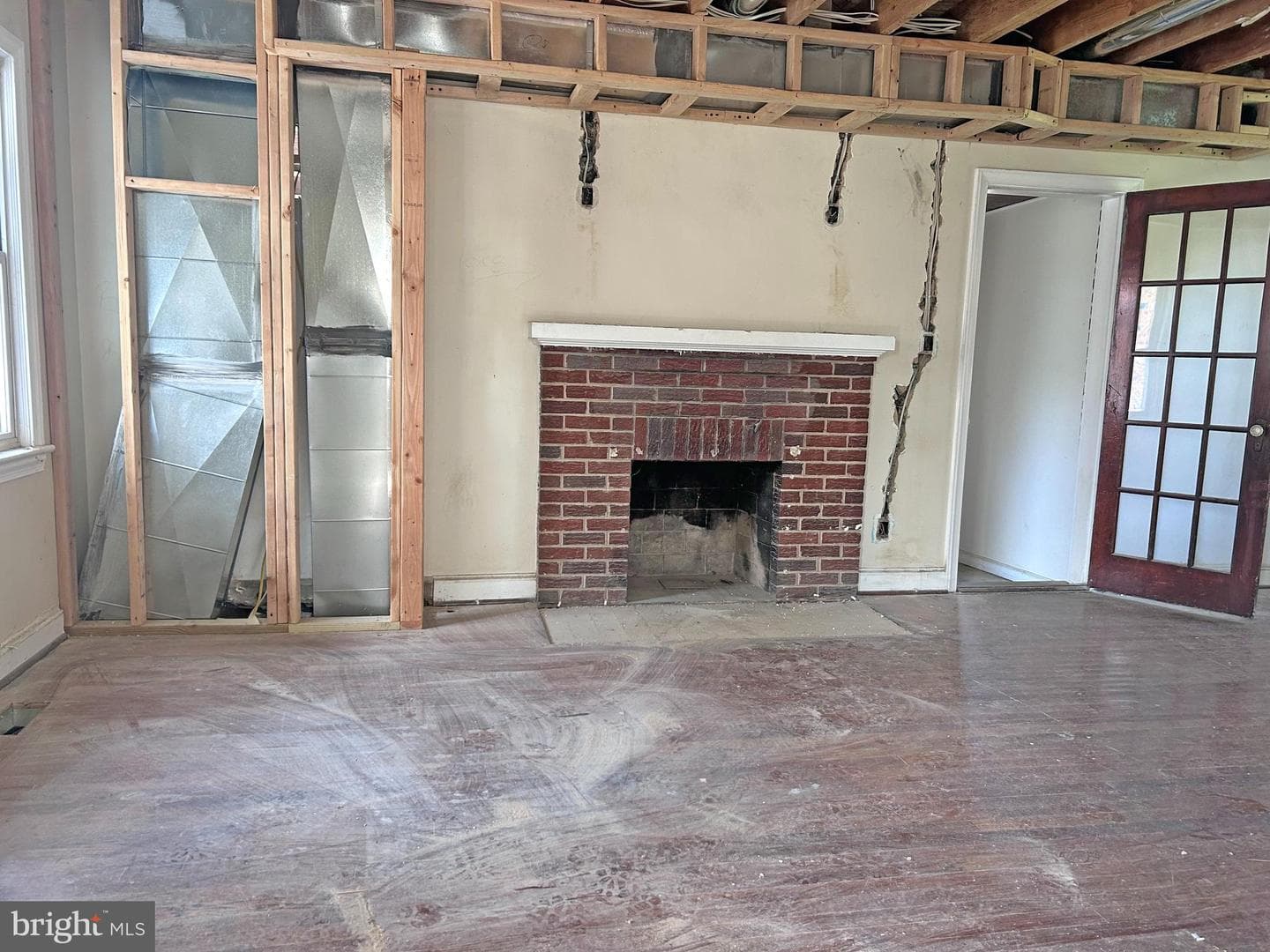 1402 Edgewick Avenue photo 2
