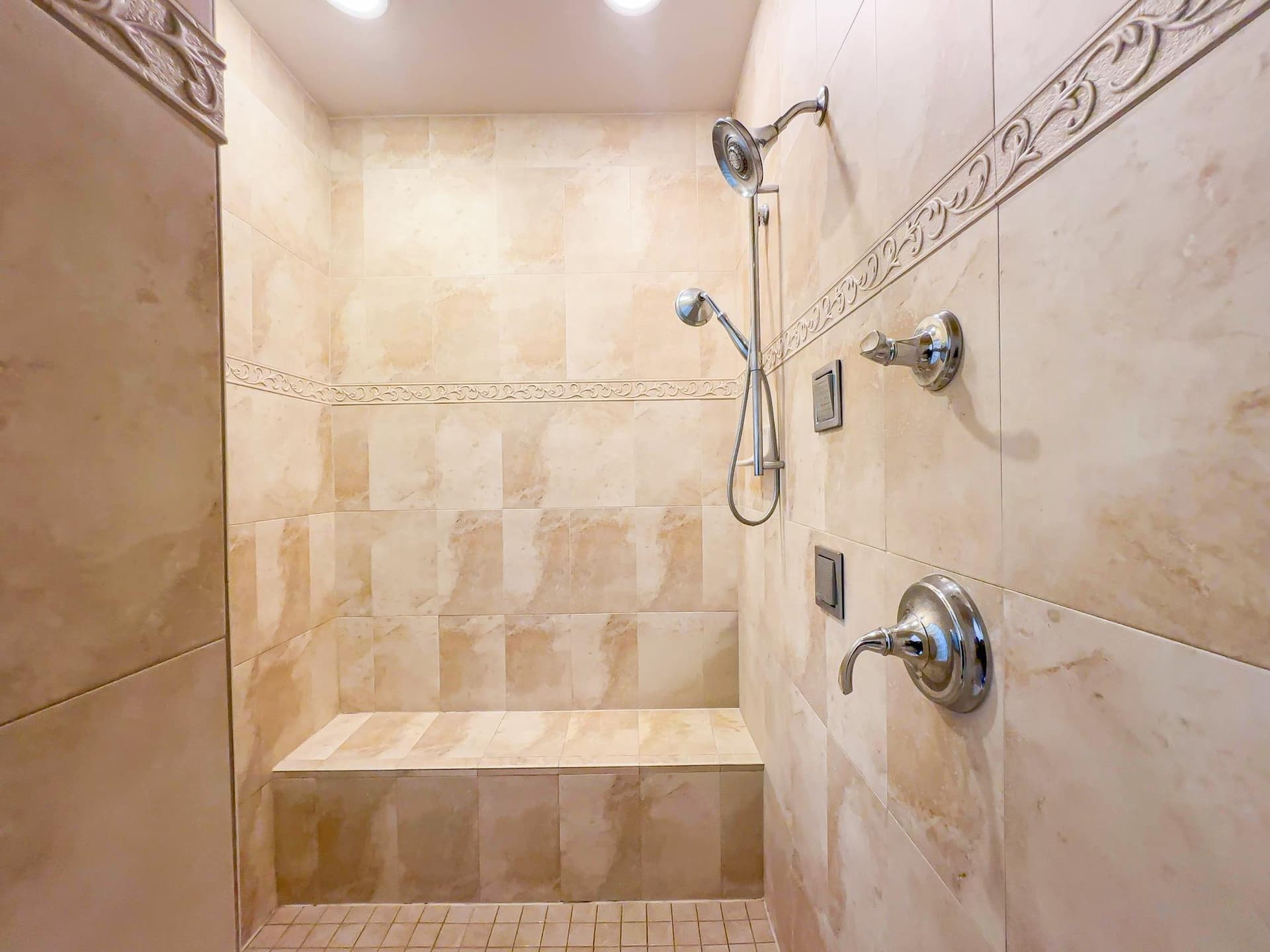 6609 Chatham Park Drive photo 24