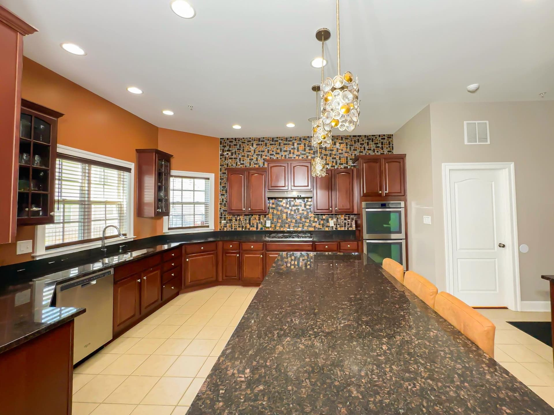 6609 Chatham Park Drive photo 7