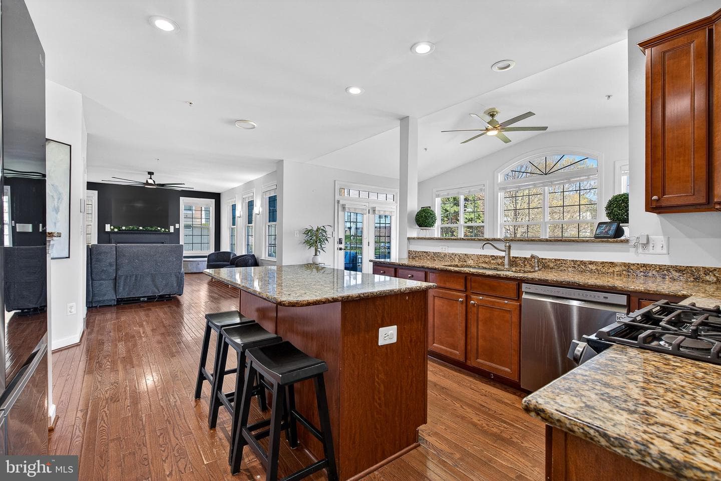 5101 Trotters Glen Drive photo 12