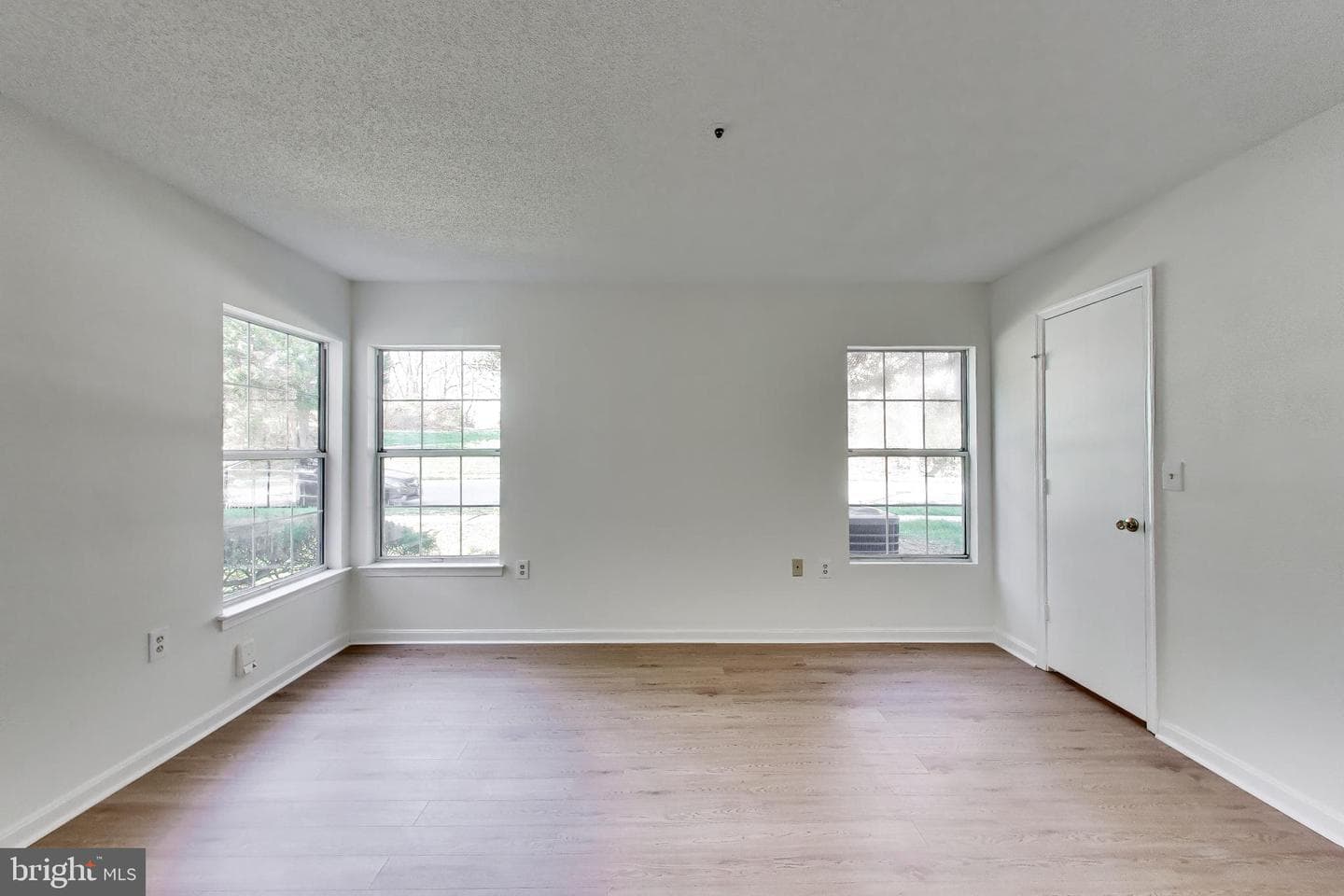 15775 Easthaven Court #301 photo 16