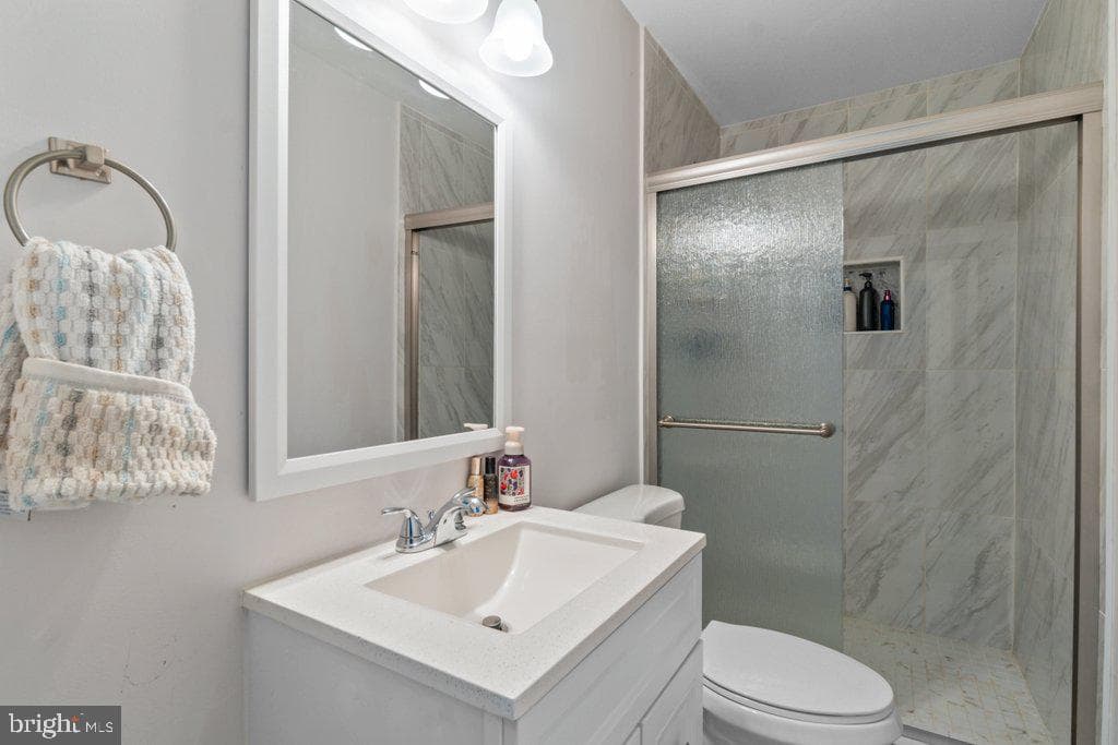 324 Laurel Avenue photo 22