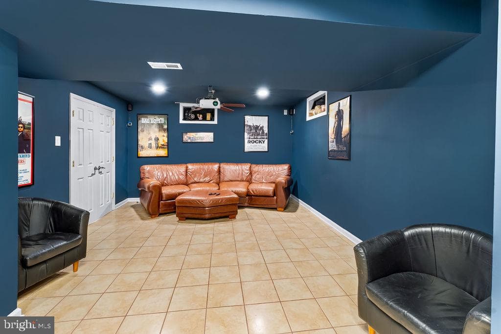 9713 Sheet Court photo 37