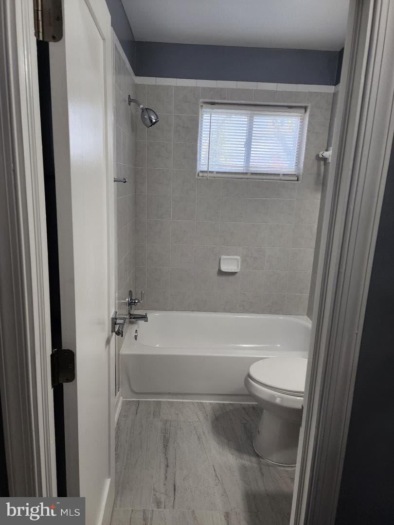 2427 Iverson Street # 2427 photo 5