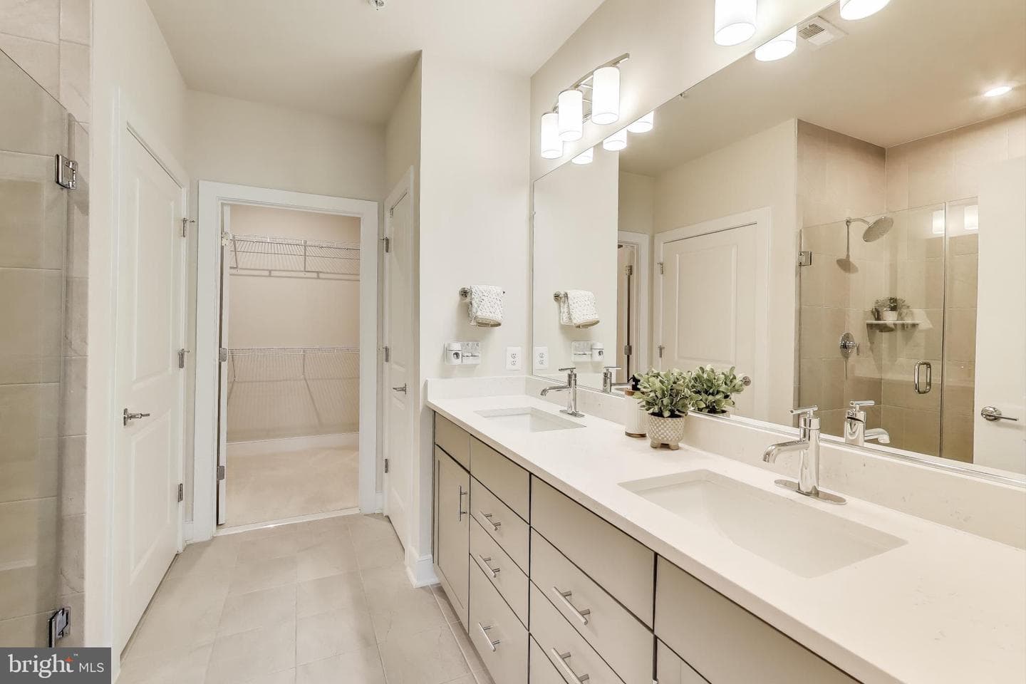 104 Saint Ives Place #202 photo 26