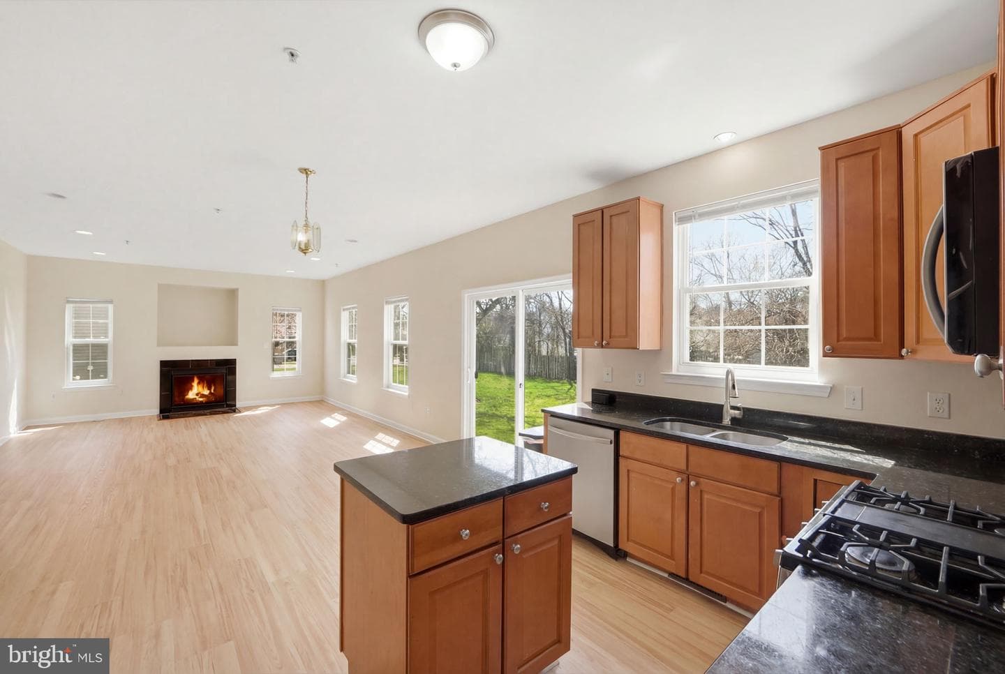 8102 Ash Avenue photo 14