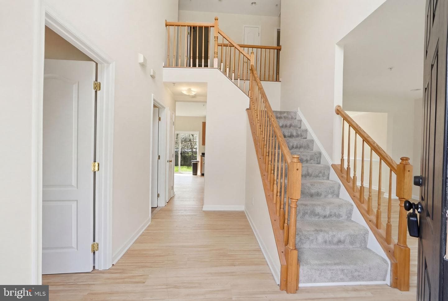 8102 Ash Avenue photo 4