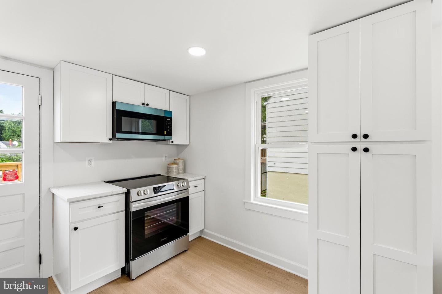 5608 Annapolis Road photo 20