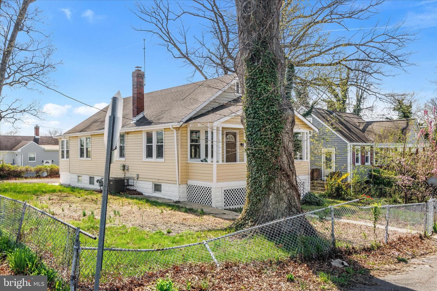 1700 Arcadia Avenue photo 2