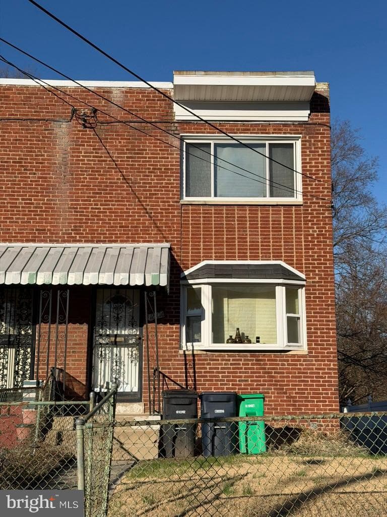 1804 Longfellow Street photo 2