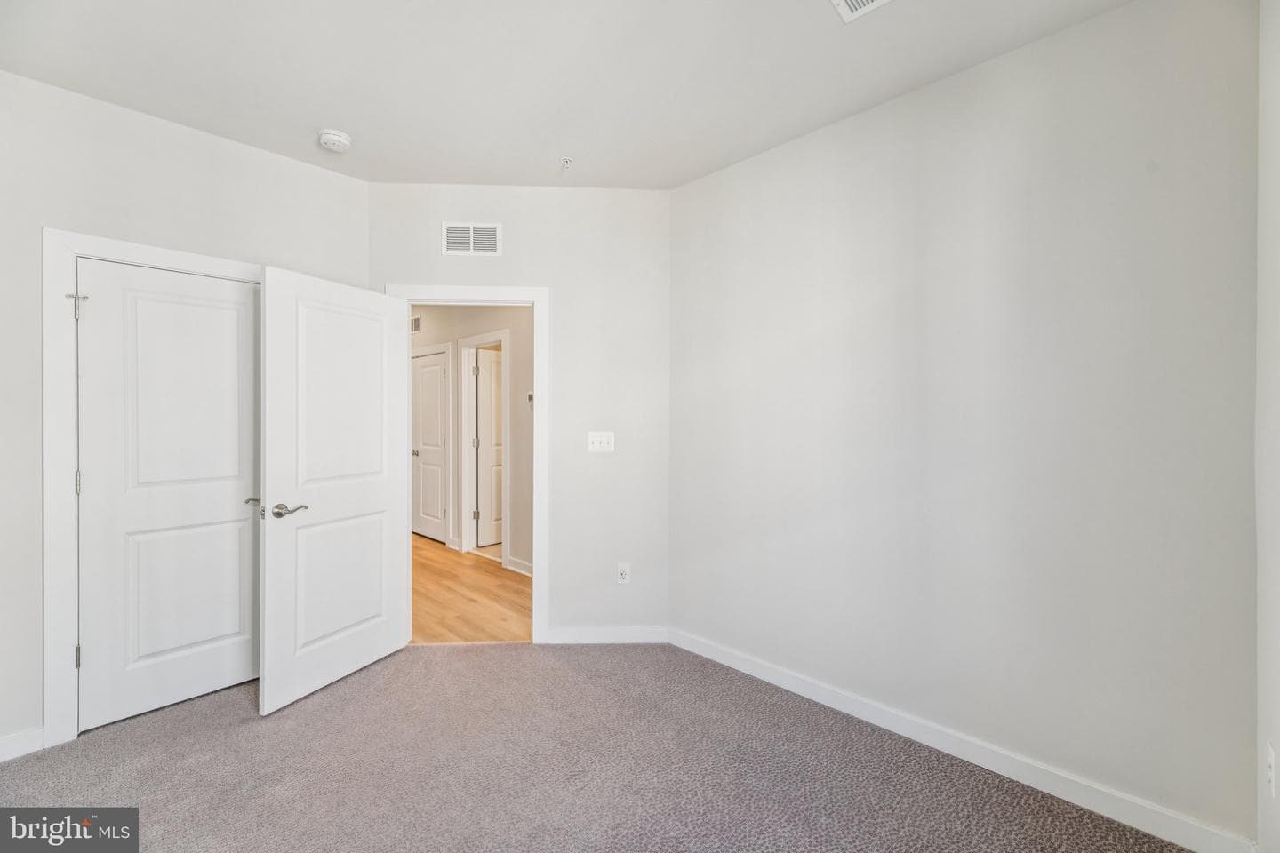 5600 Hyattsville Drive photo 40
