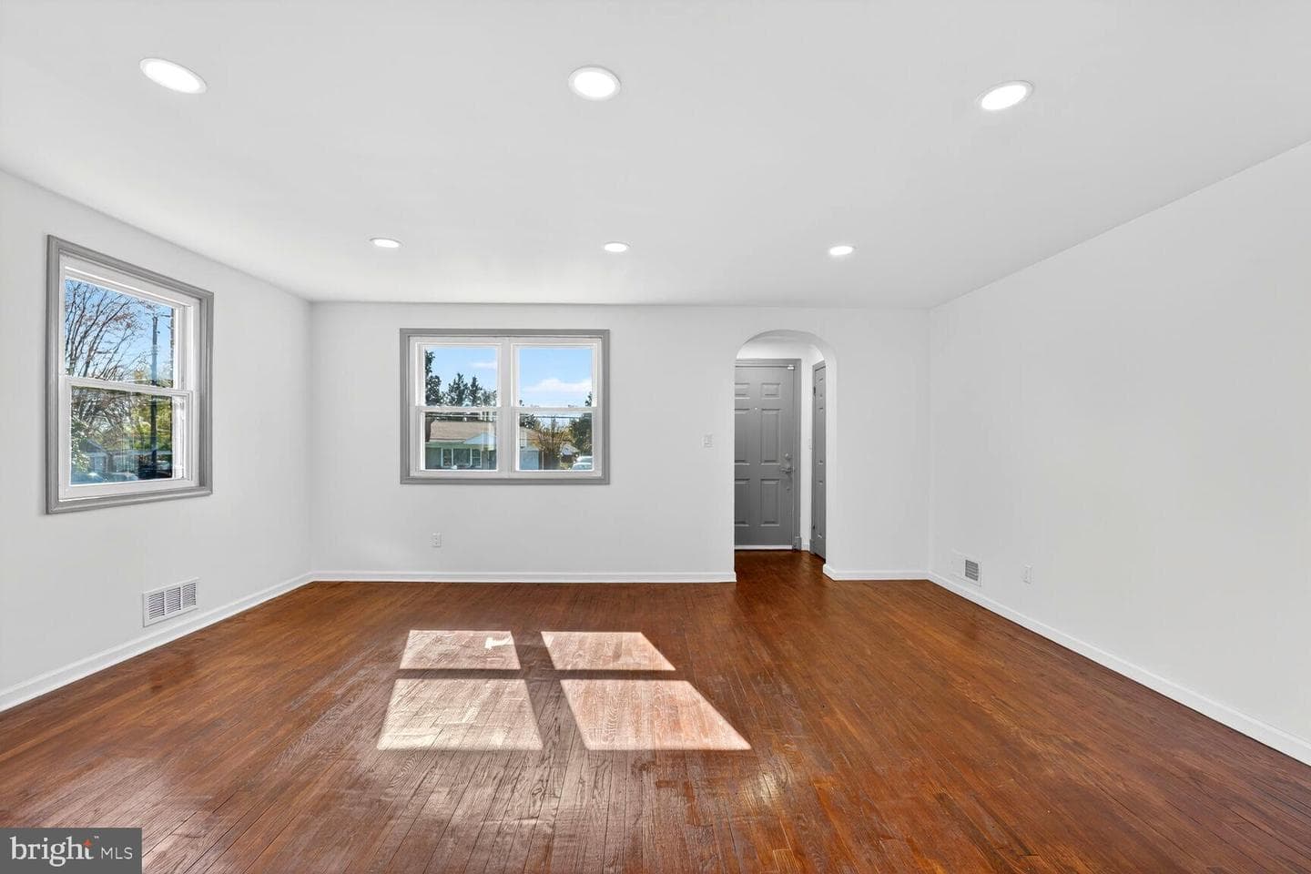 2708 West Avenue photo 4
