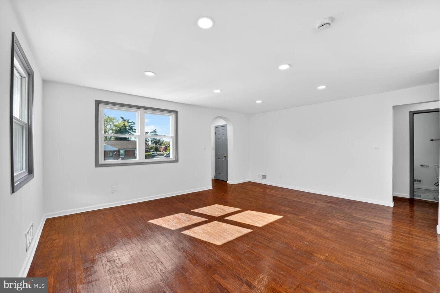 2708 West Avenue photo 5