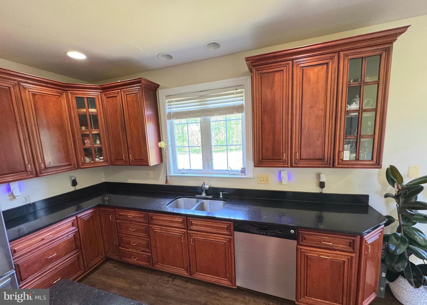 16619 Peach Street photo 22