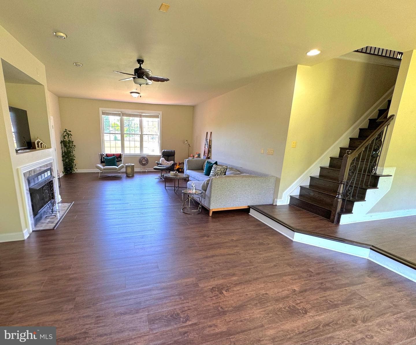 16619 Peach Street photo 30