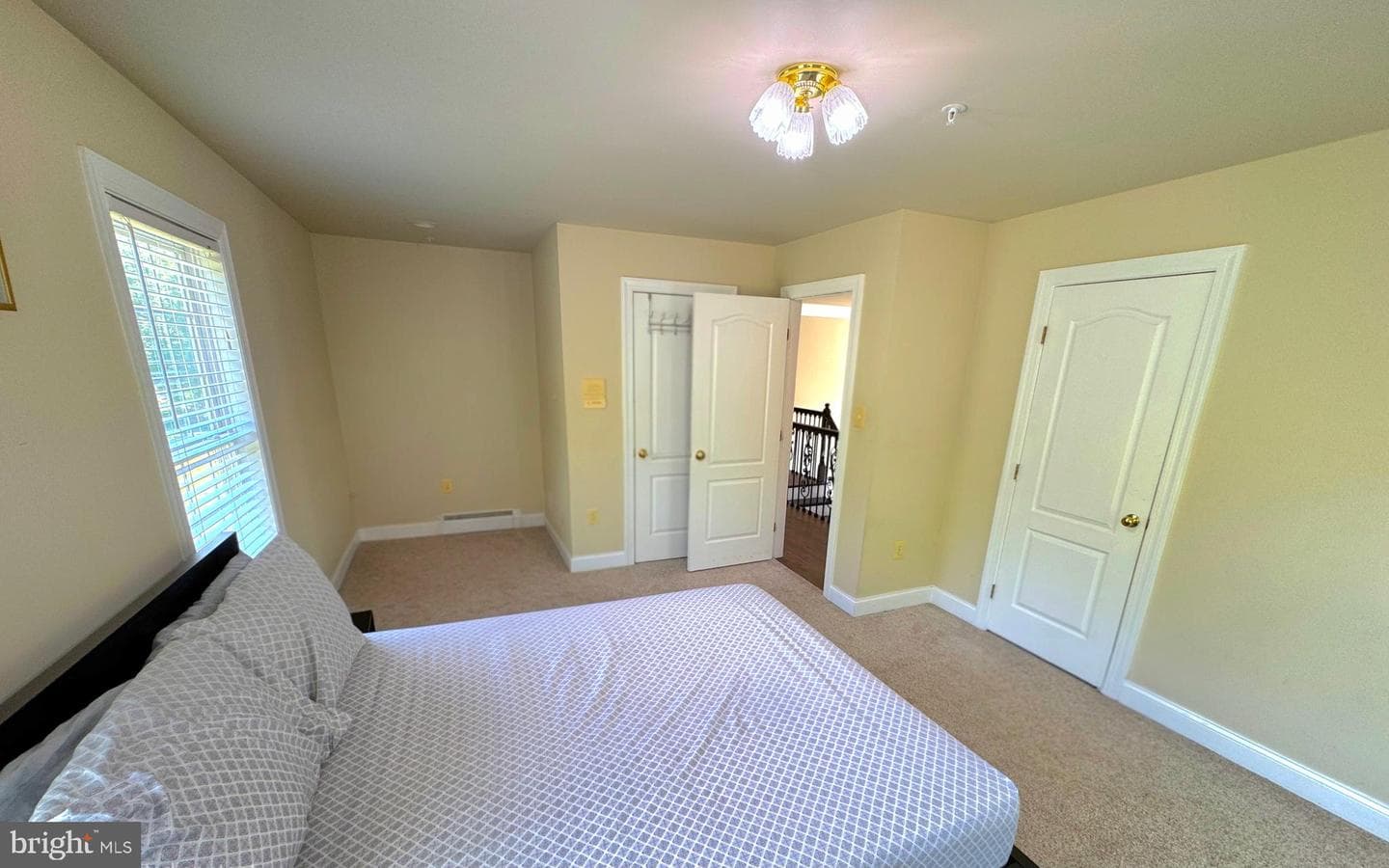 16619 Peach Street photo 39
