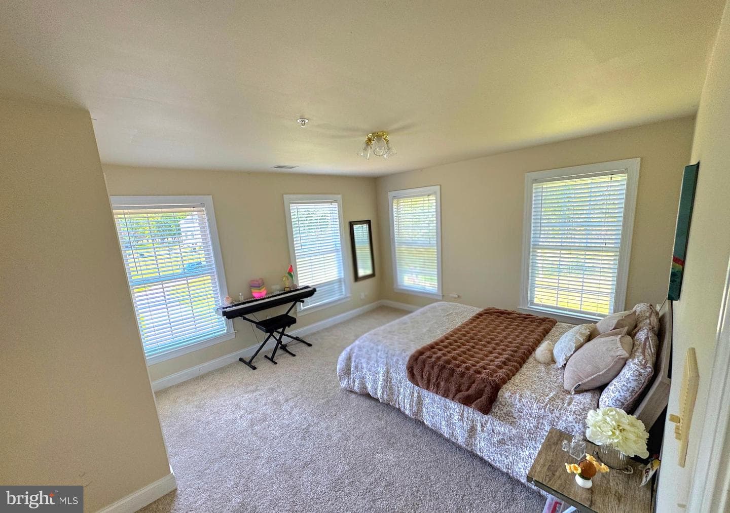 16619 Peach Street photo 42