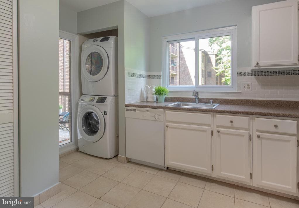 15601 Dorset Road #102 photo 11
