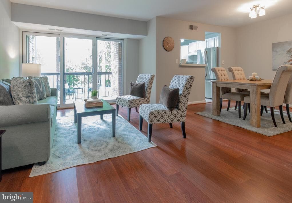 15601 Dorset Road #102 photo 8