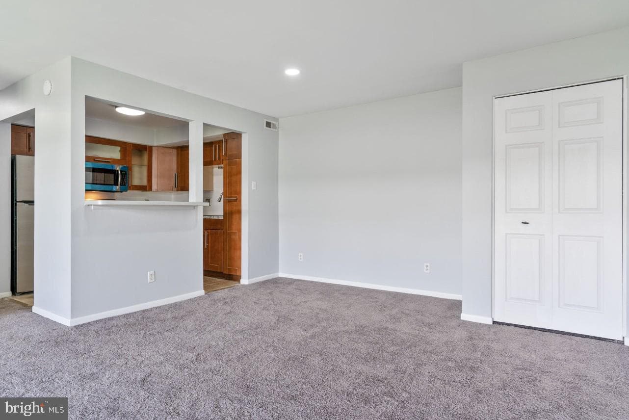 10122 Campus Way S #203-1a photo 3
