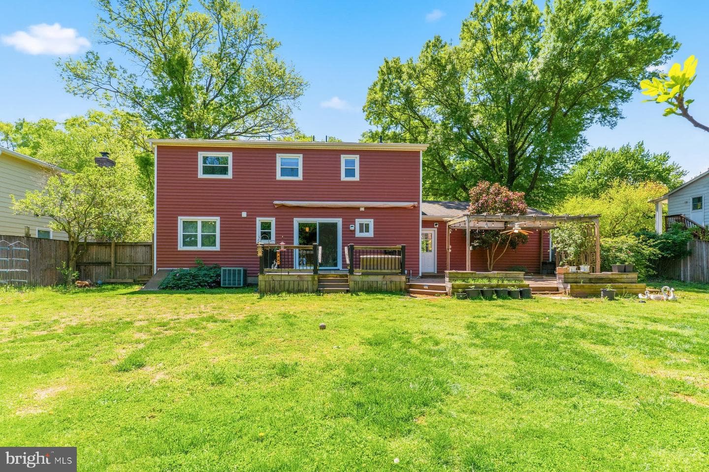8931 Bluffwood Lane photo 2