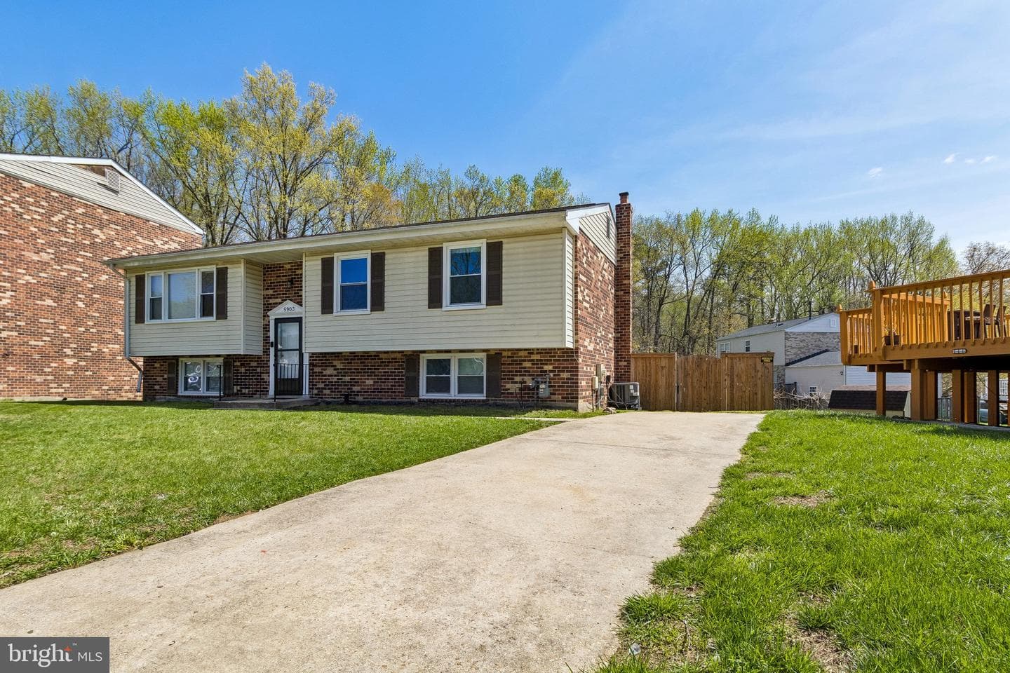 5903 Sylvia Court photo 18