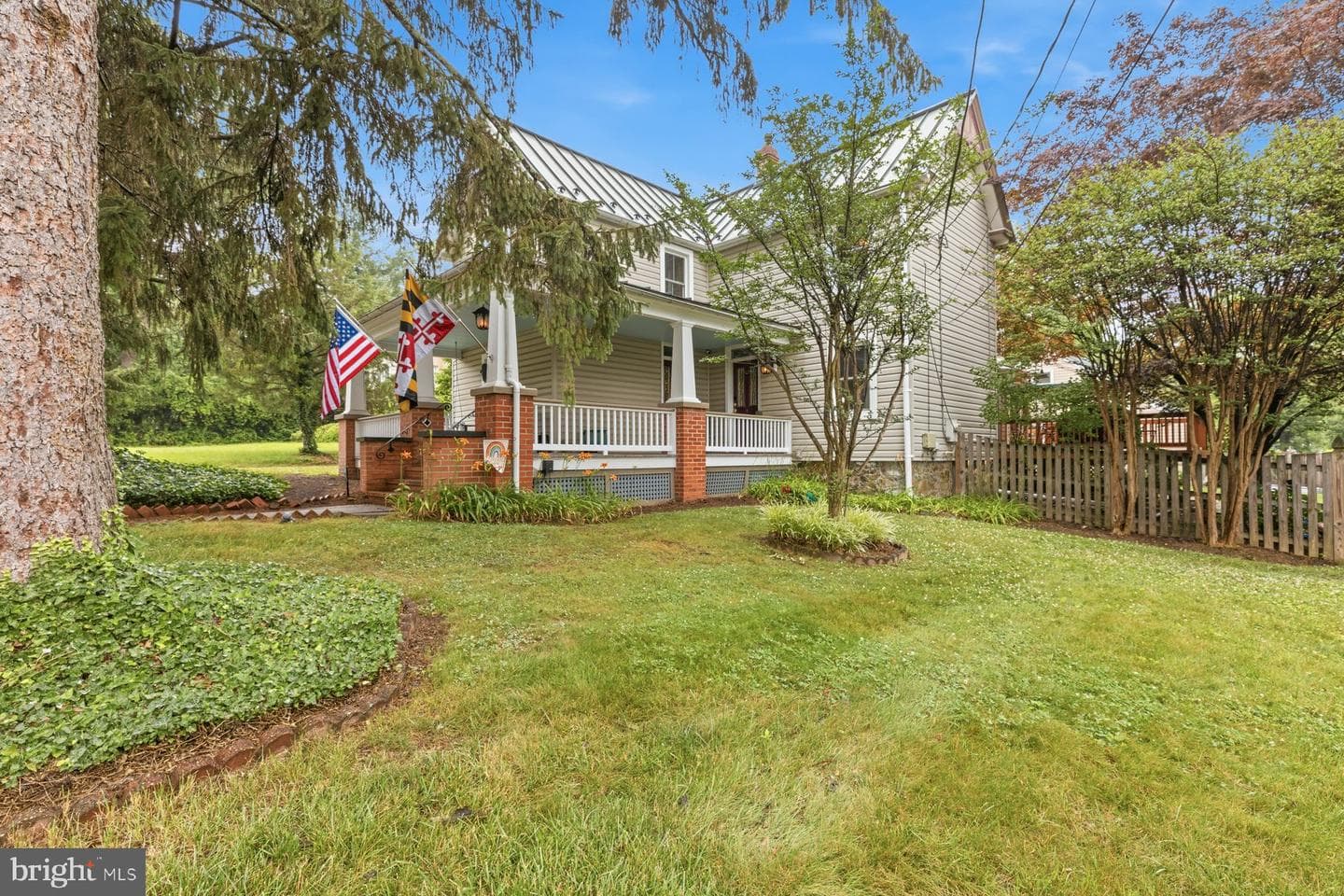 1105 Montgomery Street photo 27