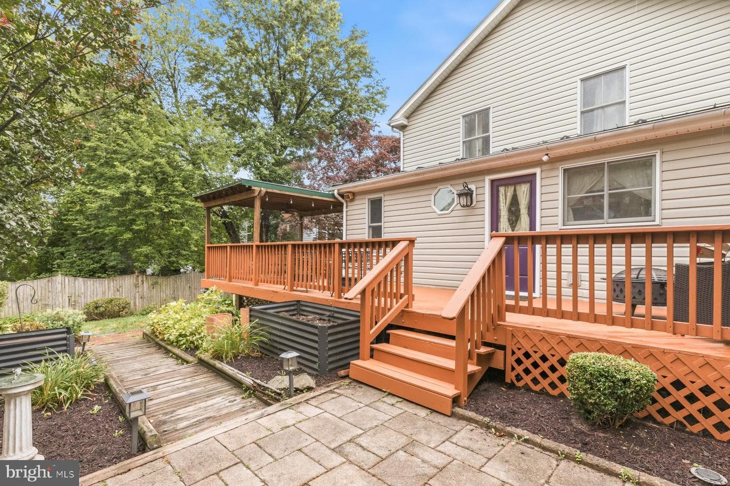 1105 Montgomery Street photo 31