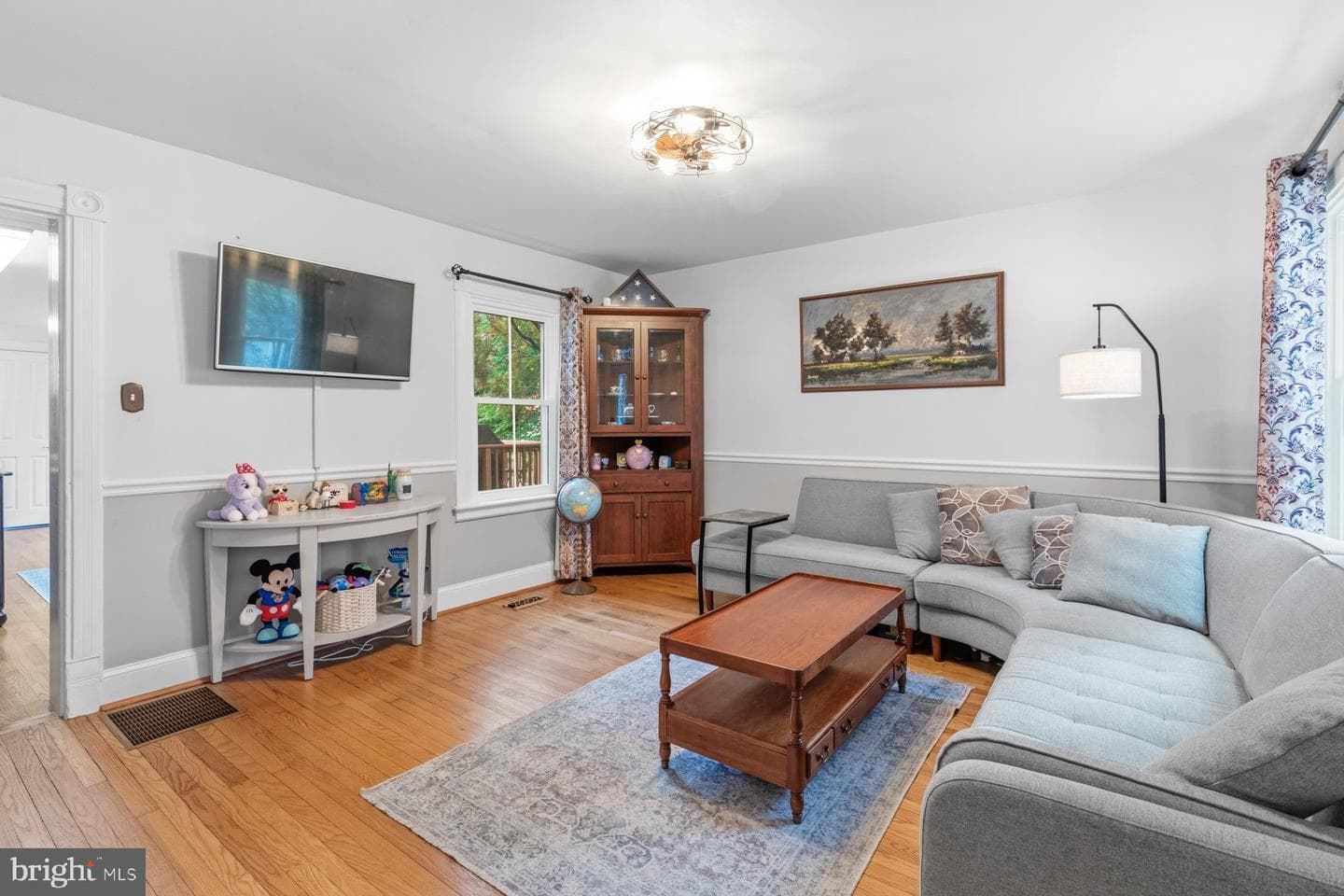 1105 Montgomery Street photo 8