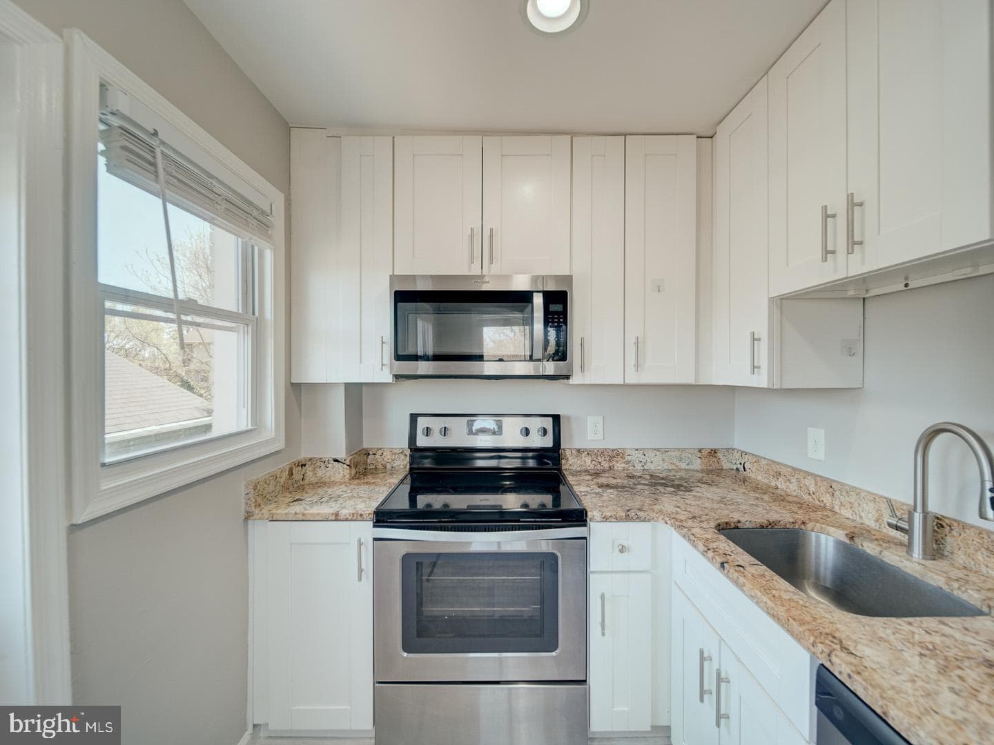 4217 Vine Street photo 13