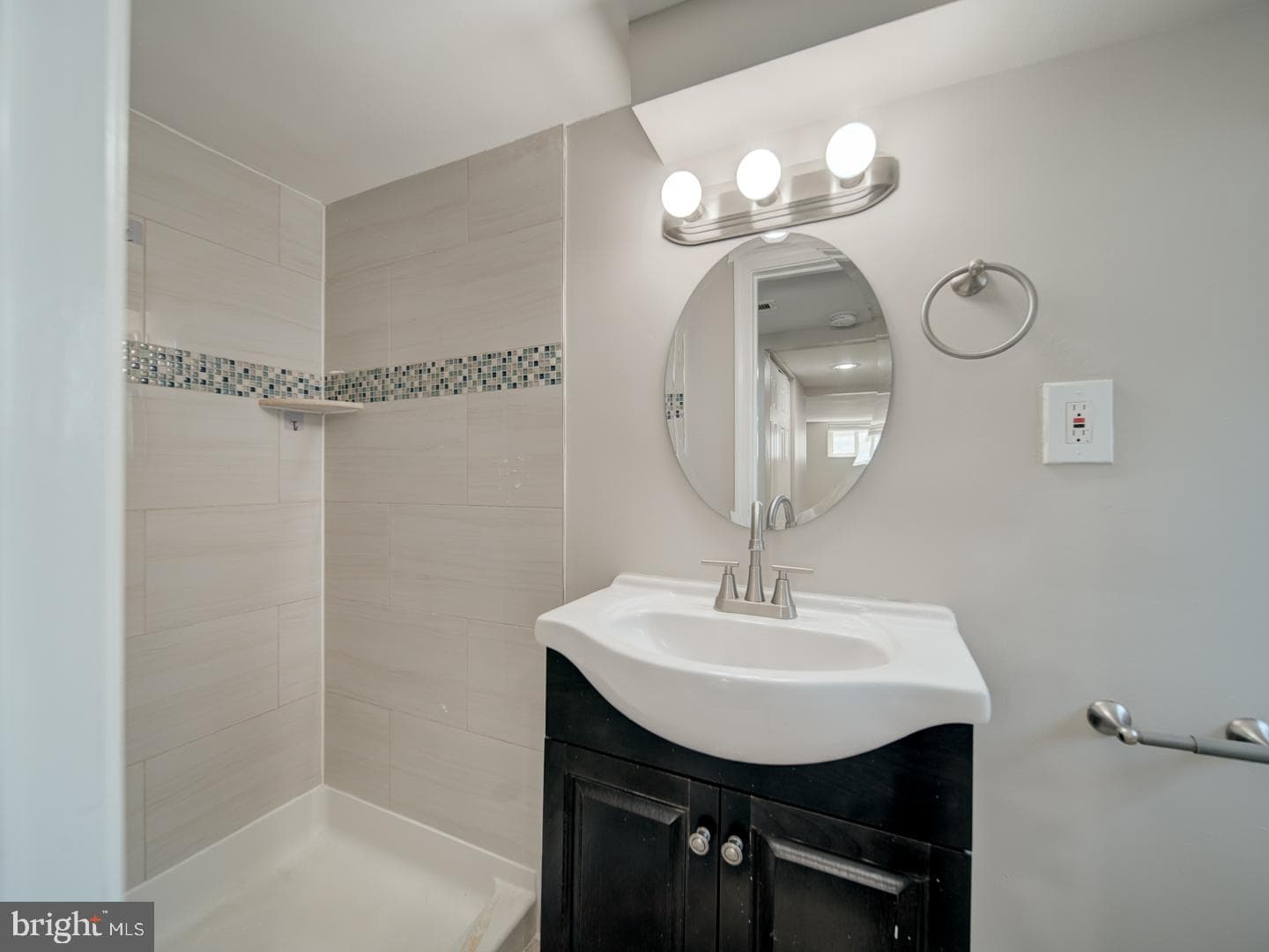 4217 Vine Street photo 35
